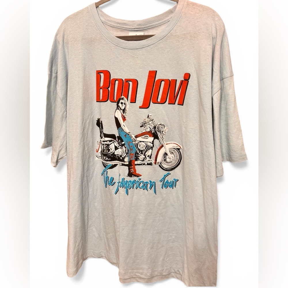 Bon Jovi Graphic Tee - Gray